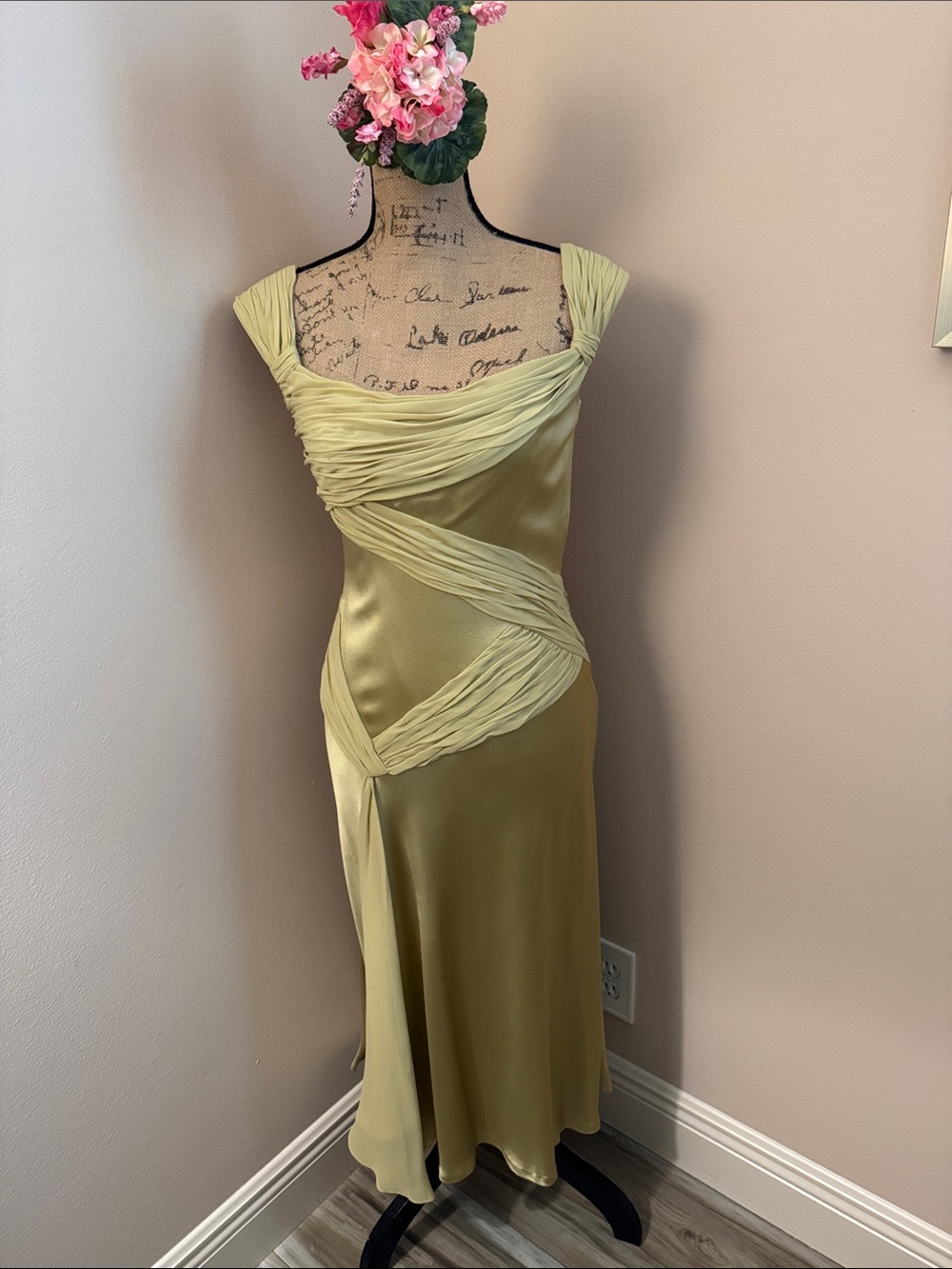 Sage Green Silk Charmeuse Cocktail Dress by Carmen Marc Valvo Size 4